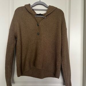 Elliott Lauren Brown Hooded V‑Neck Button Pullover Sweater